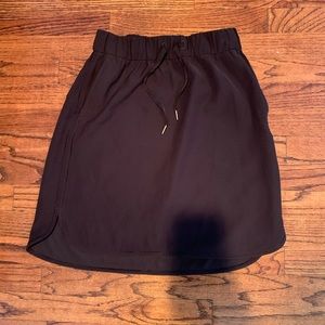 EUC Lululemon skirt